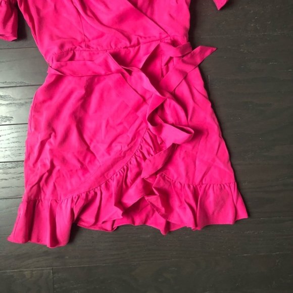 Line & Dot Cherie Dress in Fuchsia - Picture 4 of 5